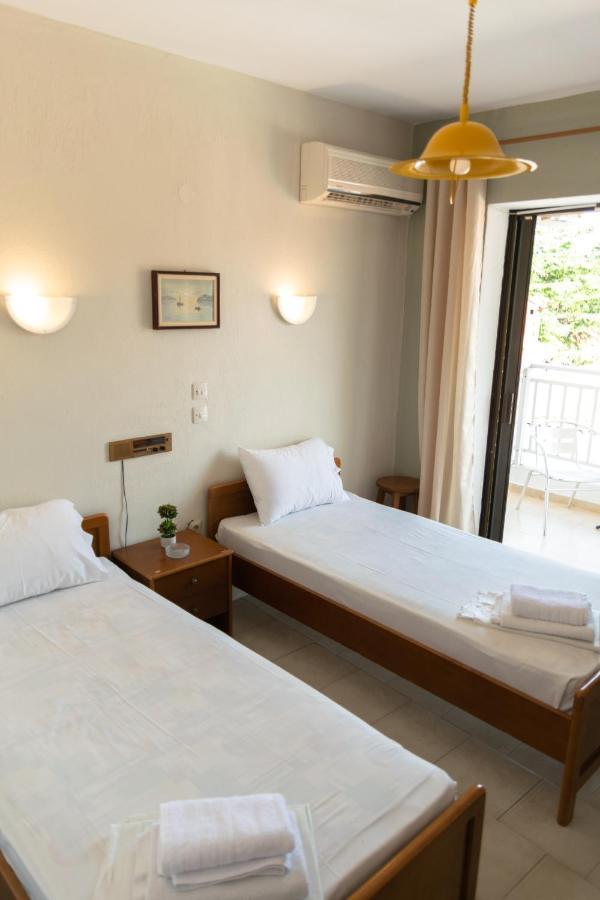 Hotel Sarikas Políhrono Kültér fotó