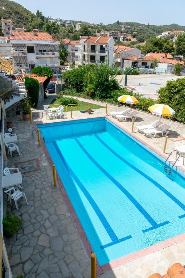 Hotel Sarikas Políhrono Kültér fotó