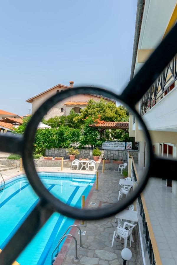Hotel Sarikas Políhrono Kültér fotó