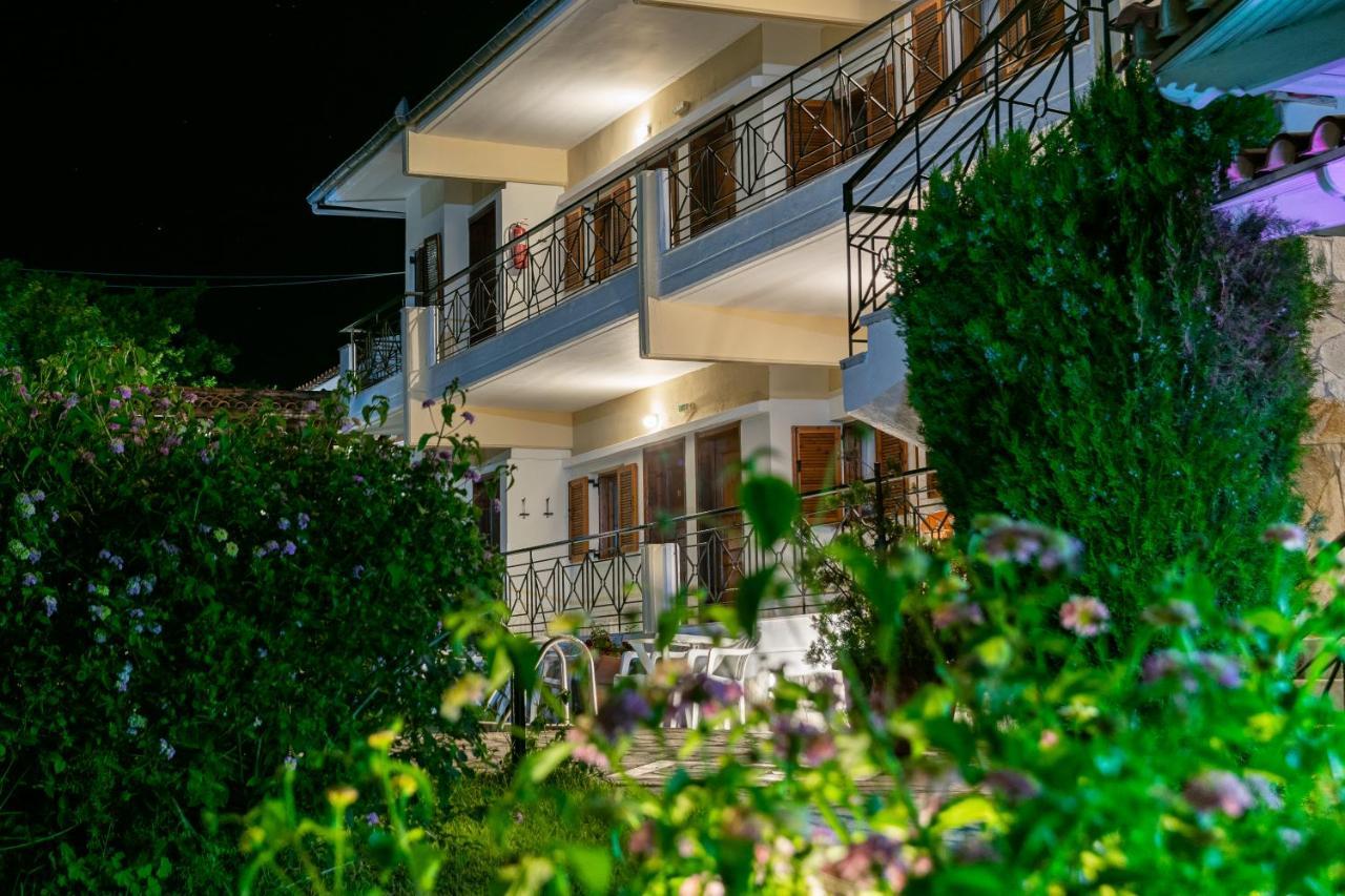 Hotel Sarikas Políhrono Kültér fotó