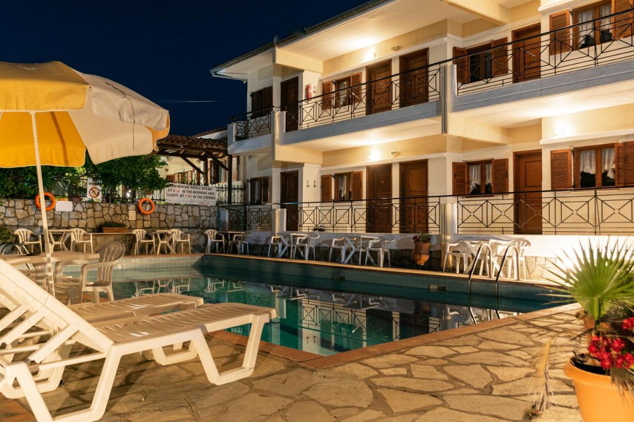 Hotel Sarikas Políhrono Kültér fotó